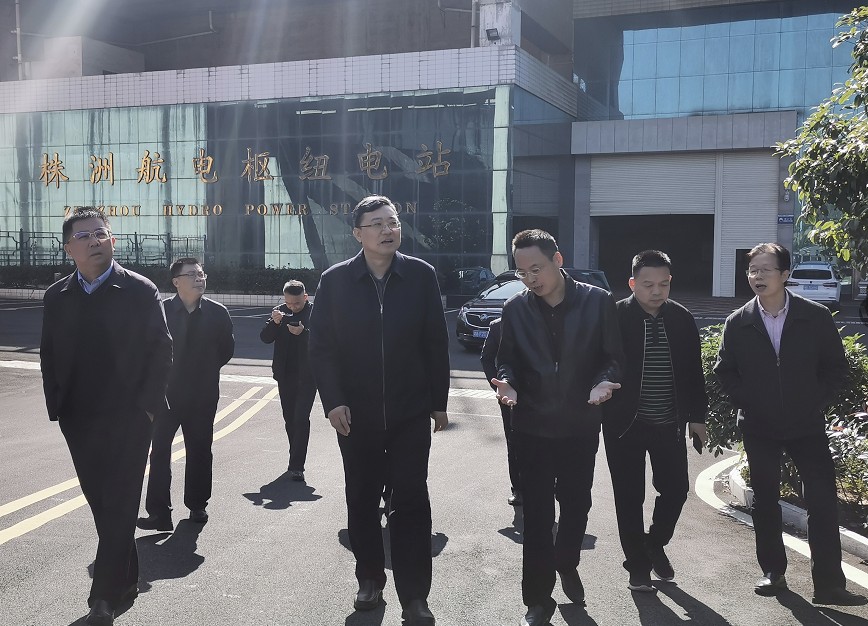 集团总经理苏德辉一行赴株洲航电分华亿手机平台督查安全生产经营工作